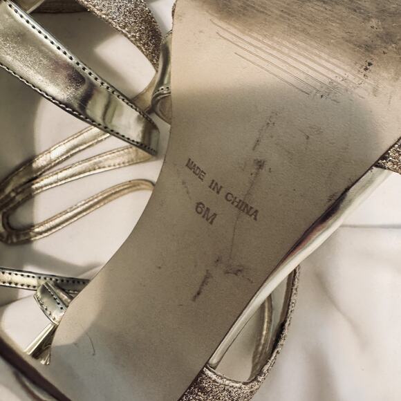 GUESS Gold High Heels dress shoes strappy stilettos sz 6M party wedding 4" - Picture 8 of 8